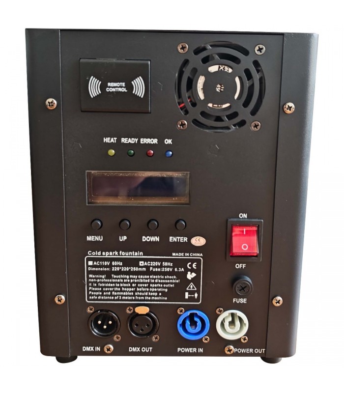 GOLDEN CENTURY SP01U COPPIA SPARK MACHINE 650 WATT FONTANA LUMINOSA FREDDA DMX + FLIGHTCASE